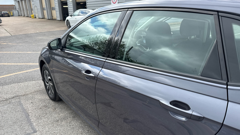 Volkswagen Polo 1.0 TSI Life 5dr Petrol Hatchback